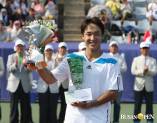 May 18, 2014 - Trophy ceremony
SINGLES WINNER / Go SOEDA Trophy Photo Shoo