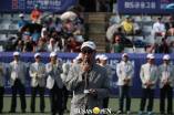 May 18, 2014 - Trophy ceremony
Deputy Mayer of Busan Metropolitan City Kim, Jong-Hea